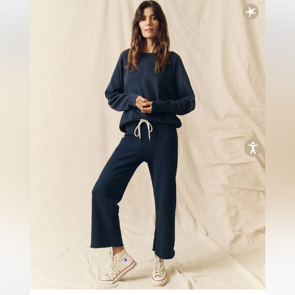THE GREAT. The Wide Leg Cropped Sweatpant in navy. Worn once.